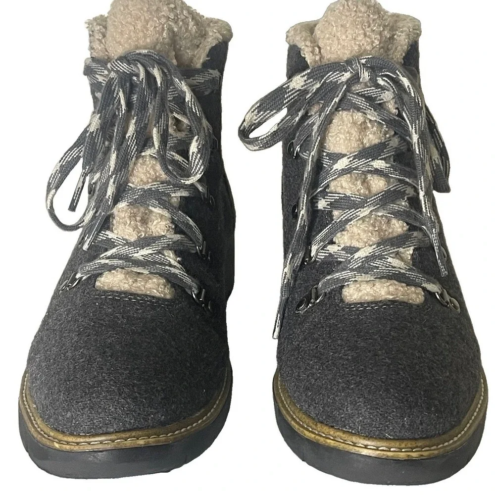Dr. Scholl's So Cozy Women 8.5 Waterproof Gray Hiker Boots Sherpa Wedge EU 38.5